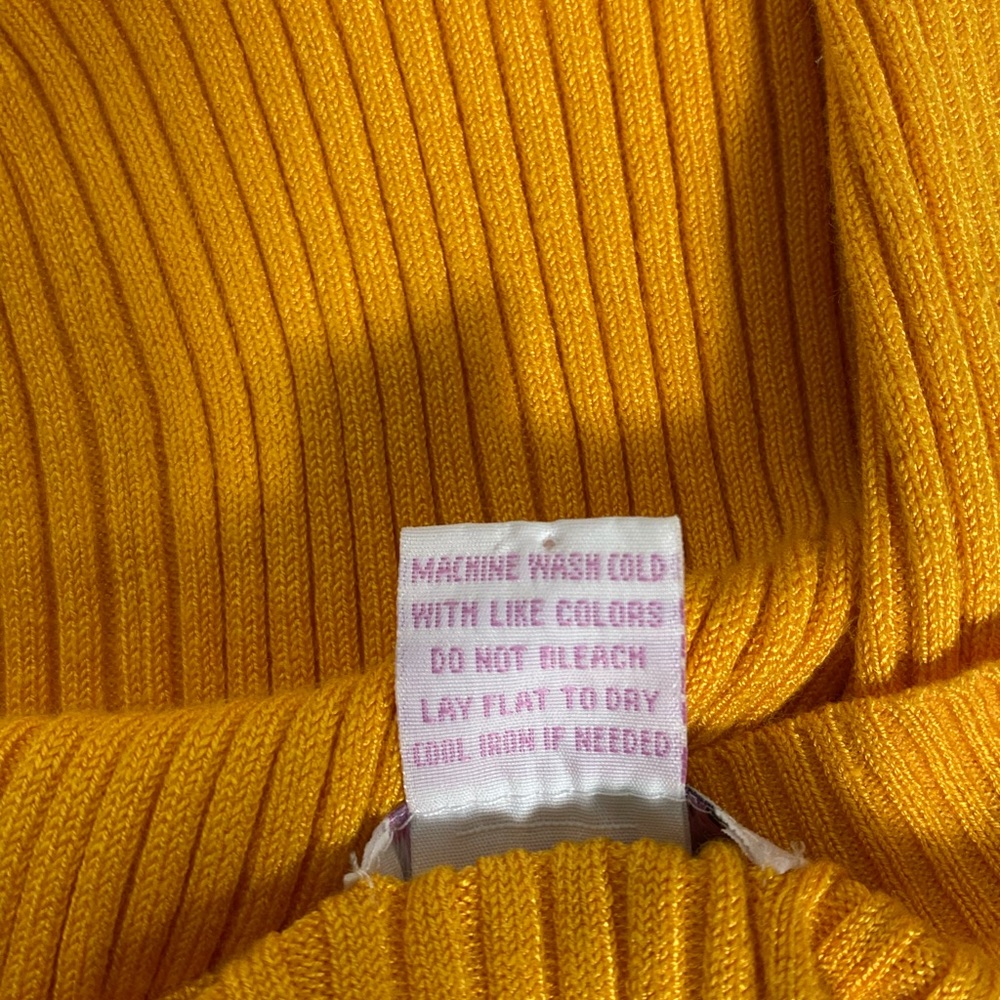 Mad Rag sweater - Picture 6 of 7